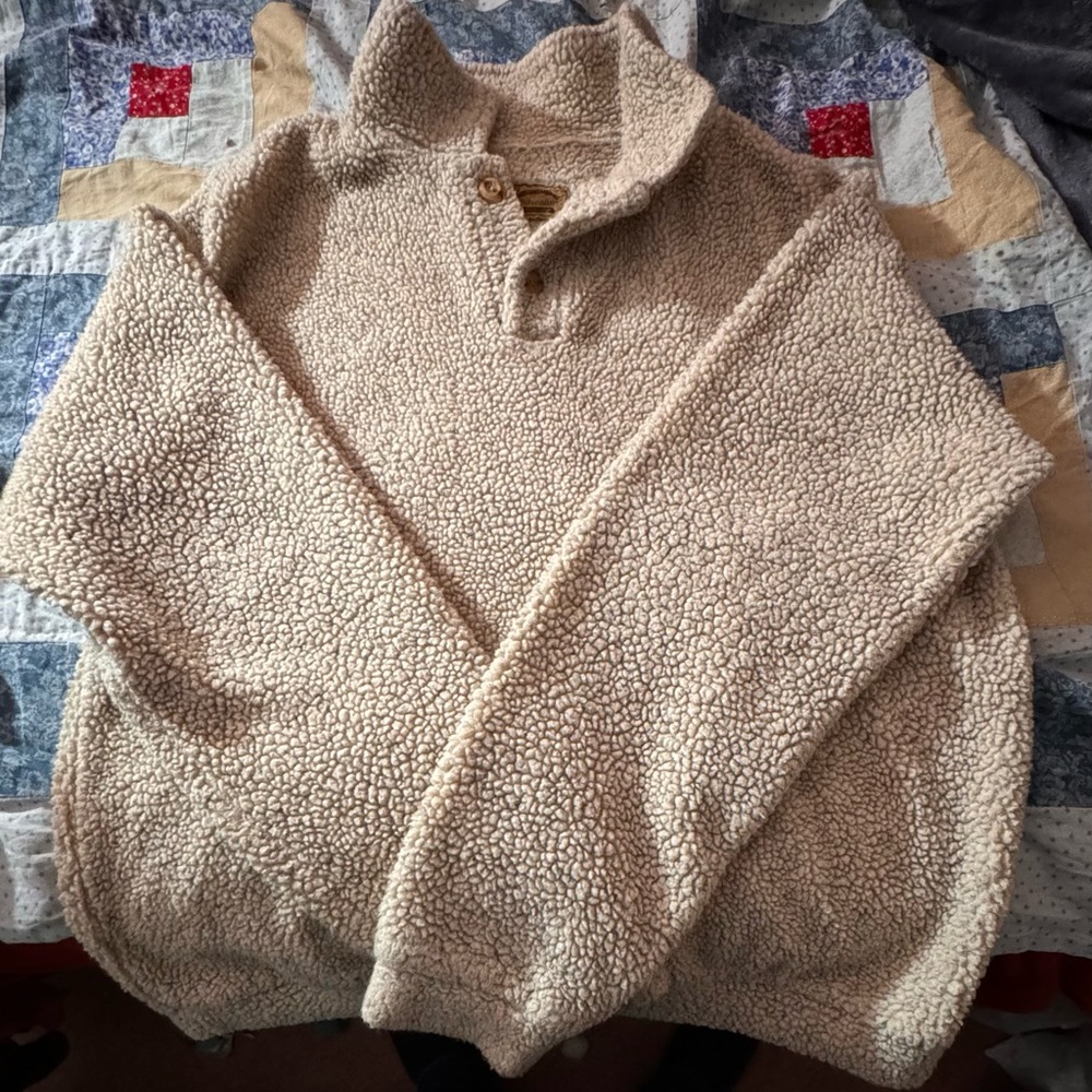 White Pullover